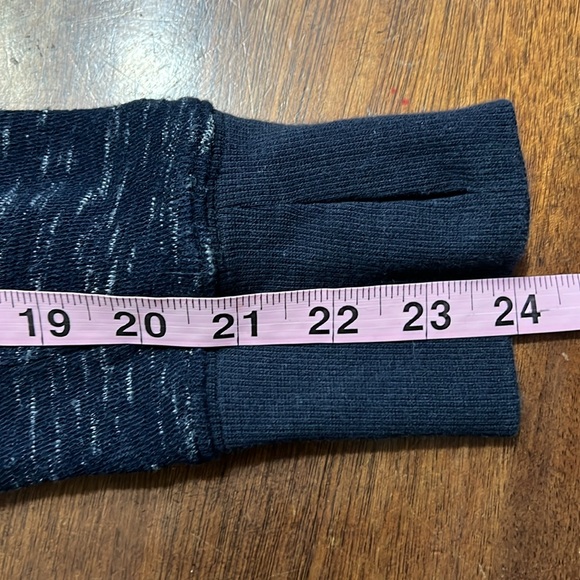 Threads 4 Thought Heathered Navy Blue Long Sleeve Sweater Sz M EUC - Picture 9 of 9